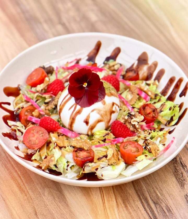 Salade burrata Nîmes